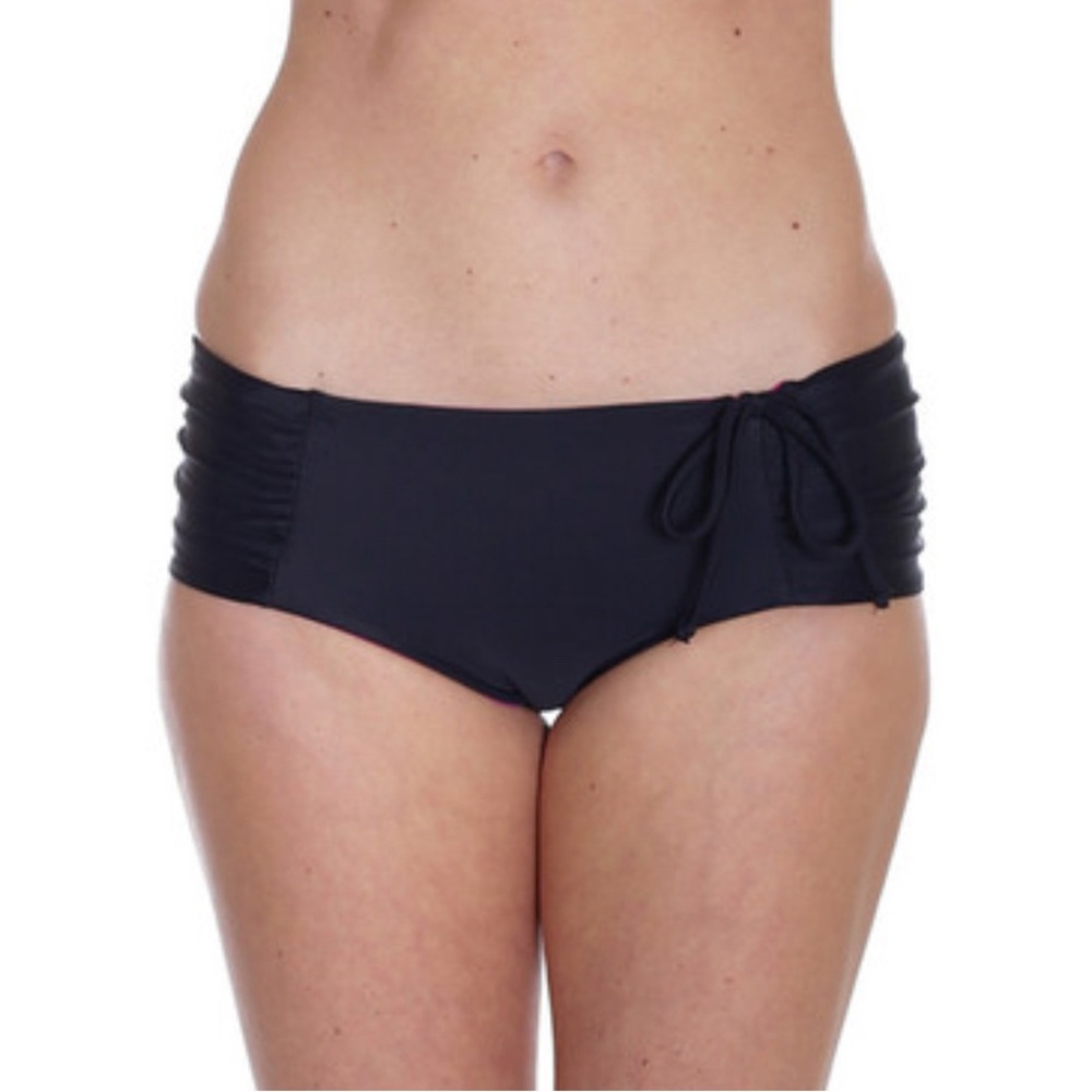 🎈Local Honey | Reversible Catalina Black/Magenta Bottom
